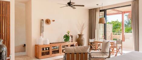 Estudio, balcón, vista al jardín | Vista desde la habitación