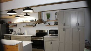 Microwave, oven, stovetop, dishwasher