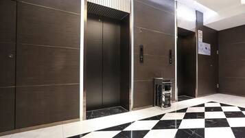 Elevator