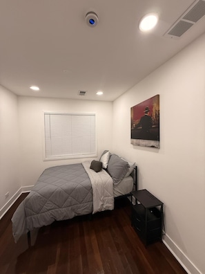 3 habitaciones, tabla de planchar con plancha y wifi gratis