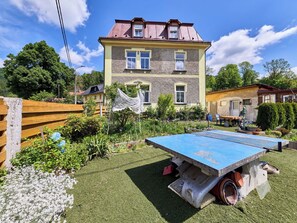 Outdoor dining - Nice apartment in villa for 2 people with WIFI, pool and TV (Železný Brod)
