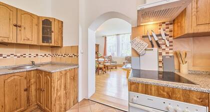 Lovely apartment in villa for 2 guests with pool, WIFI and TV