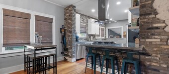 Downtown-Heated Plunge Pool King Bed