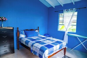 1 bedroom, iron/ironing board, free WiFi, bed sheets - 1-bedroom apartment in Castries with AC (Castries)