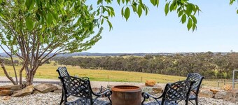 Mia Springs Pool Retreat