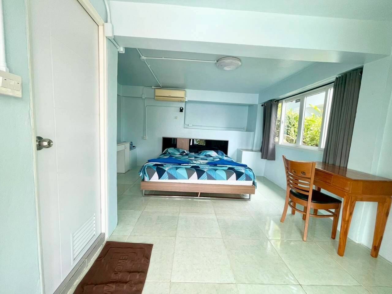 高級雙人房 | 書桌、免費無線上網