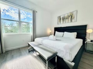 4 bedrooms, iron/ironing board, internet, bed sheets