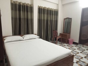 Deluxe Double Room, Balcony, Mountain View - Ruilui Holiday (Sajek)