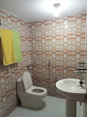 Deluxe Double Room, Balcony, Mountain View | Bathroom - Ruilui Holiday (Sajek)