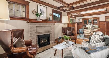 Refined Wallingford Craftsman • Perfect Family Retreat near Parks, Zoo & UW