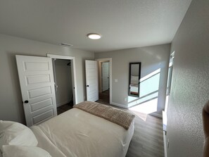 3 bedrooms, iron/ironing board, travel cot, free WiFi