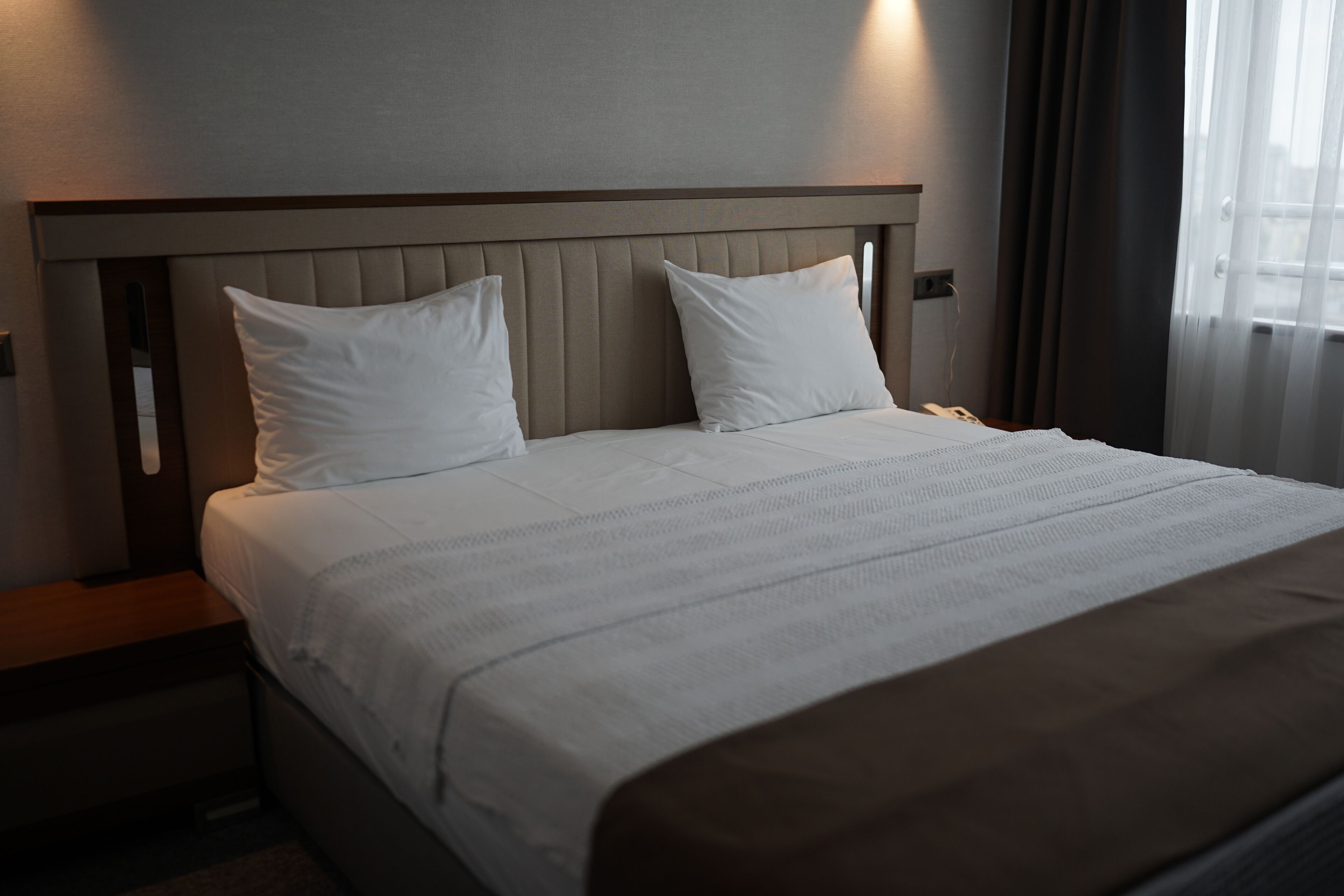 ダブルルーム | セーフティボックス (室内)、デスク、アイロン / アイロン台、WiFi (無料)