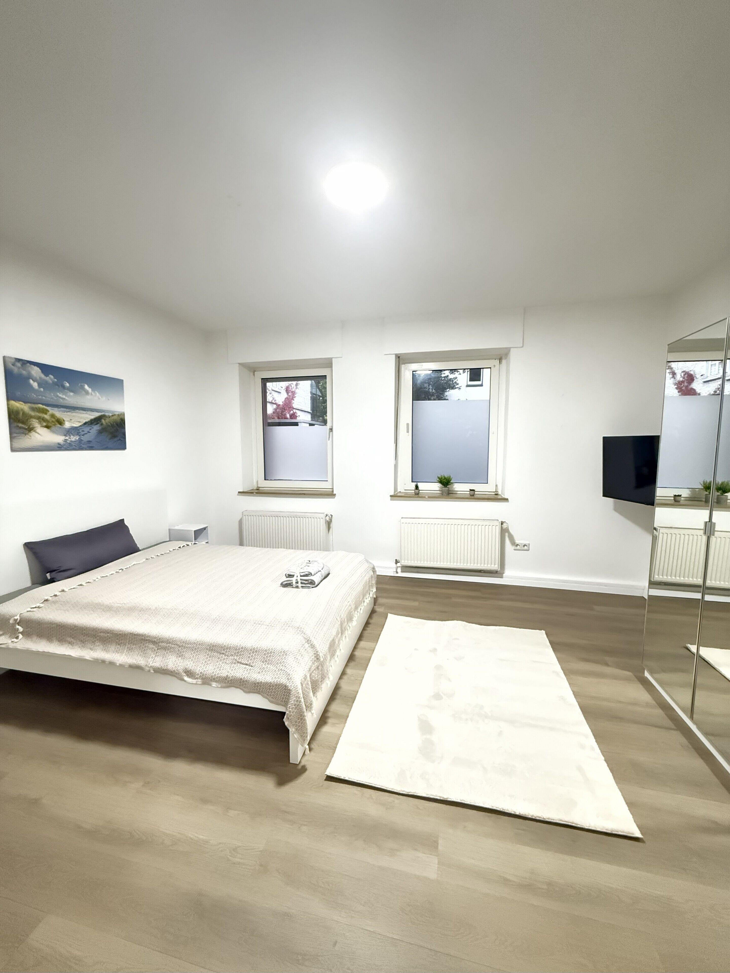 1 soverom, skrivebord, strykejern/-brett og wi-fi (inkludert)