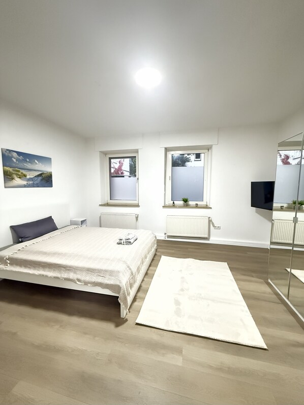 1 chambre, bureau, fer et planche à repasser, Wi-Fi gratuit