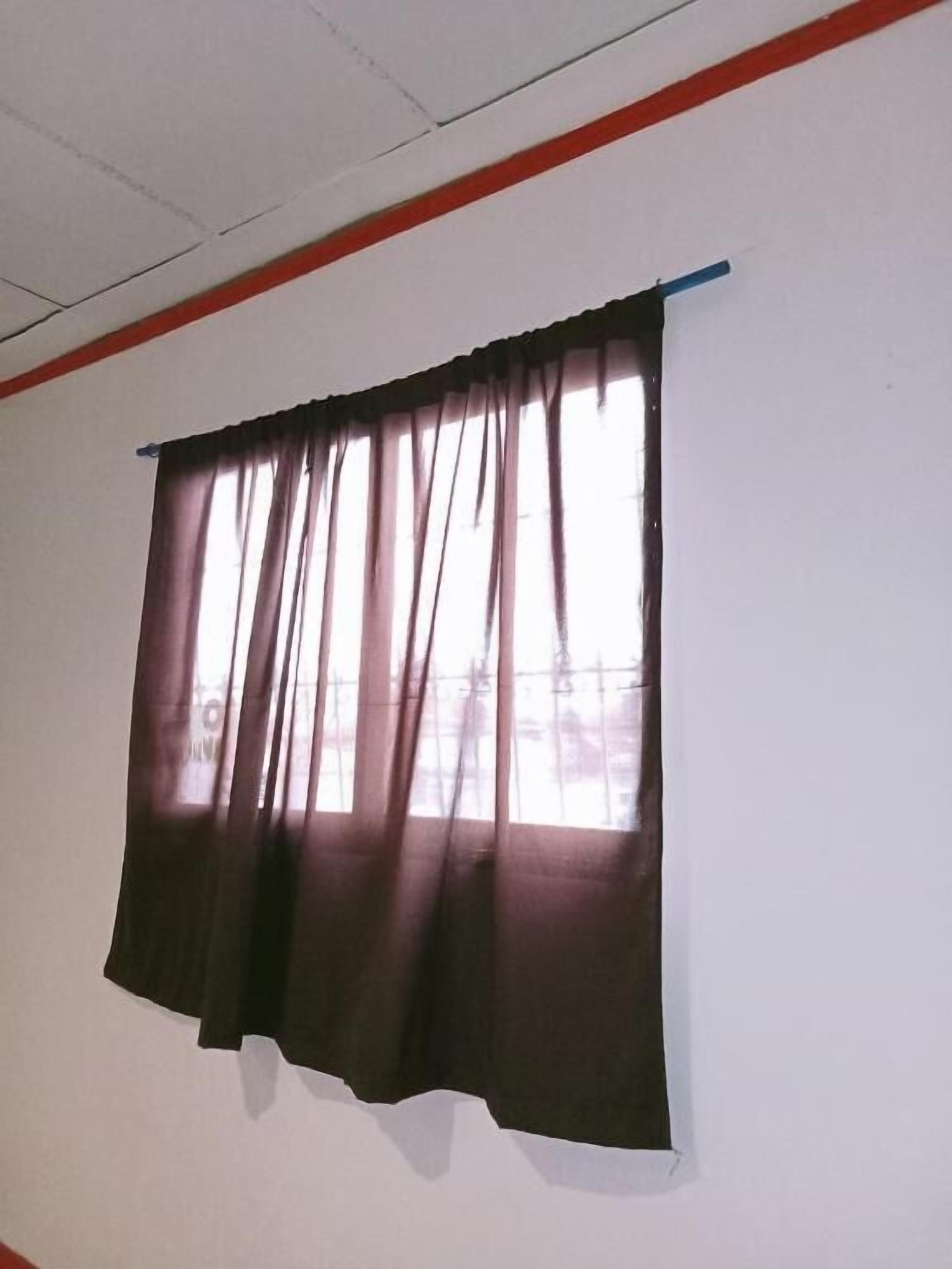 Standard Room | Desk