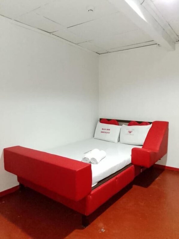 Kamar Standar | Meja kerja