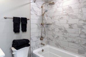 Hair dryer, towels, toilet paper - The Edison (Lewiston)