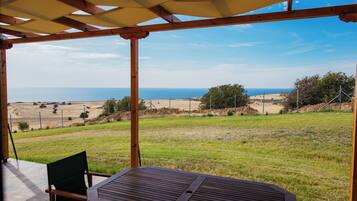 Deluxe-talo, 1 makuuhuone, keittiö, merinäköala | Näkymä rannalle/valtamerelle