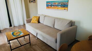 Deluxe House, Kitchen, Sea View | Living area