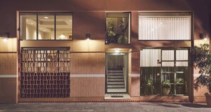 ด้านหน้าที่พัก