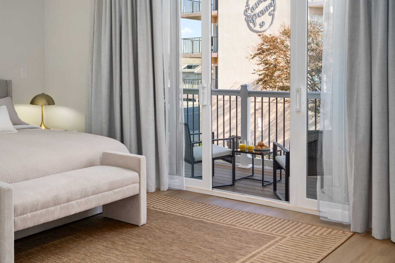 5 camere, una scrivania, ferro/asse da stiro, Wi-Fi