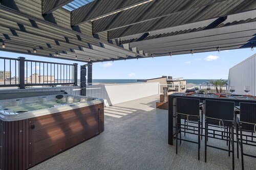 Beach Getaway B - Brand new luxury 5BR/4BA Townhouse in North Ocean City, just steps from the beach.