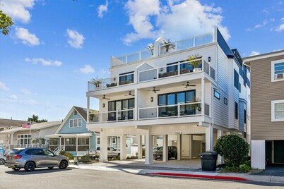 Beach Getaway B - Brand new luxury 5BR/4BA Townhouse in North Ocean City, just steps from the beach.