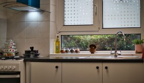 Mikrobølgeovn, ovn og kokeplater