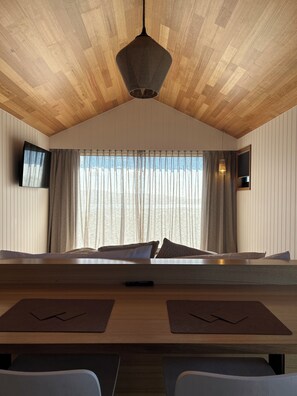 Ropa de cama de alta calidad, cubrecamas y colchones con pillow-top 