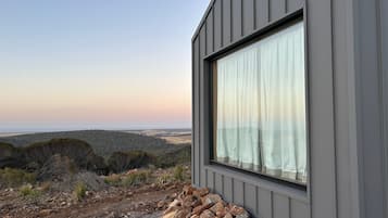 Deluxe Studio, Sea View | Beach/ocean view