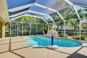 Beheizter Pool