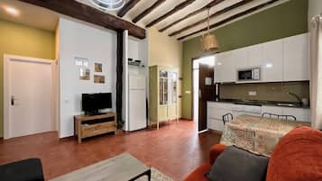 Smart TV y chimenea