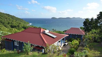 Classic Apartment, Patio | Free WiFi