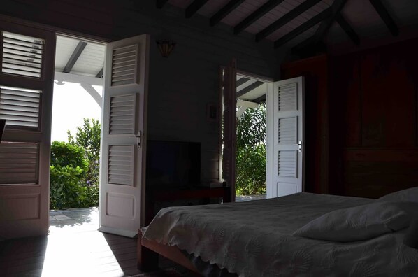 Classic Villa, Patio | Free WiFi - Les Hauts de la Baie (Terre-de-Bas)