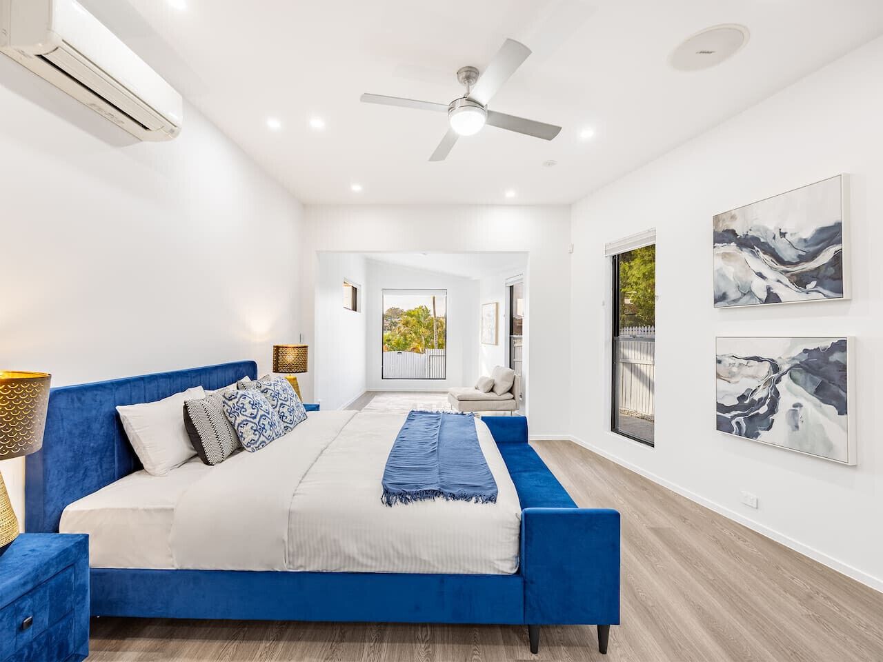 Iron/ironing board, WiFi, bed sheets