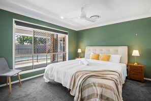 Fer et planche à repasser, Wi-Fi, draps fournis