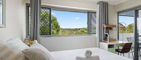 Schreibtisch, Bügeleisen/Bügelbrett, WLAN, Bettwäsche