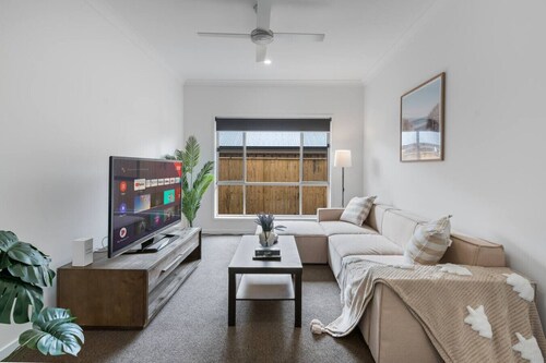 Brand New! Convenient Family Home w/ Workspace