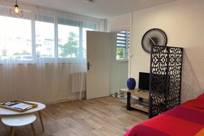 1 soverom, strykejern/-brett, wi-fi og sengetøy