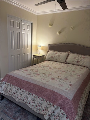 1 chambre, fer et planche Ă repasser, Wi-Fi, literie fournie