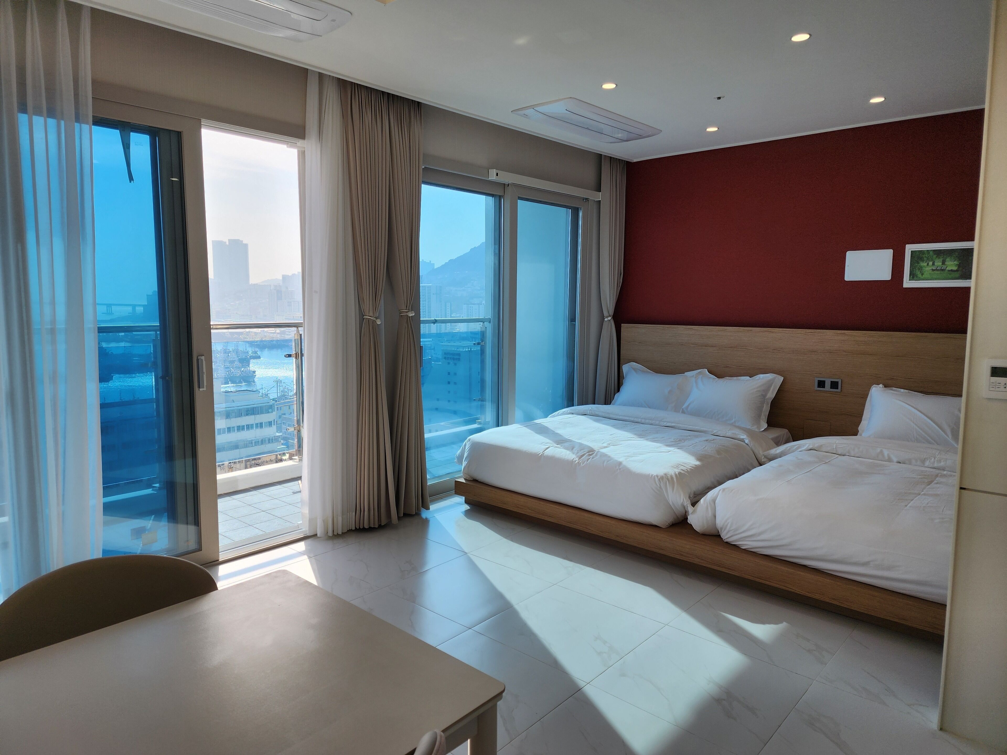 Svit - balkong - utsikt mot hamnen | Gratis wi-fi