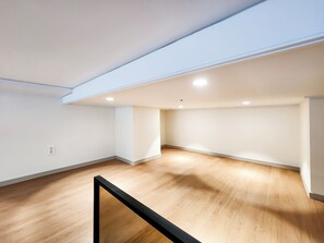 Superior Duplex, Balcony | Free WiFi