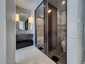 Suite, Balcony, Harbor View | Bathroom | Hair dryer, slippers, towels, soap