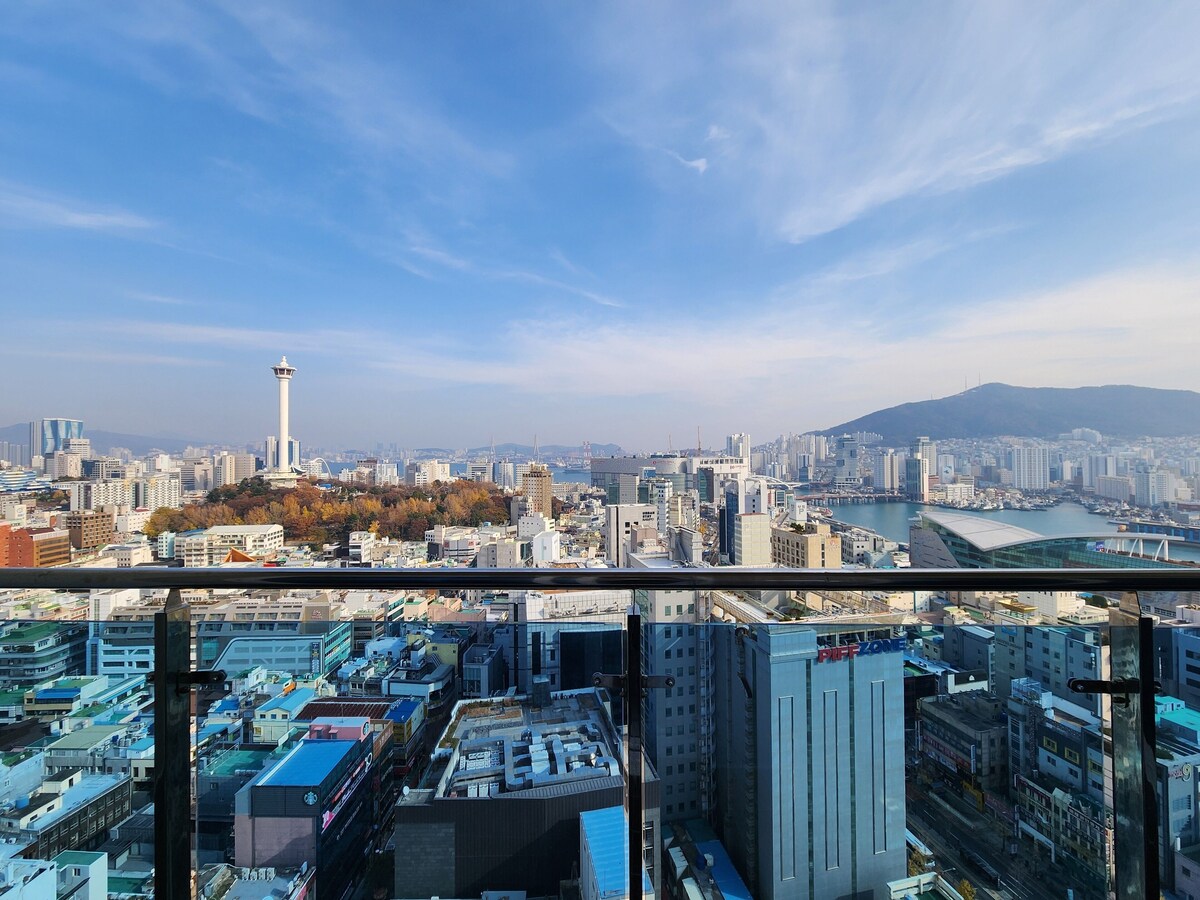 Gyeongsangnam-do Parami On Hotel pool