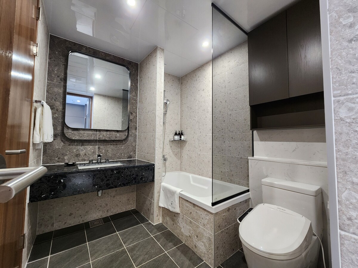 Gyeongsangnam-do Parami On Hotel exterior