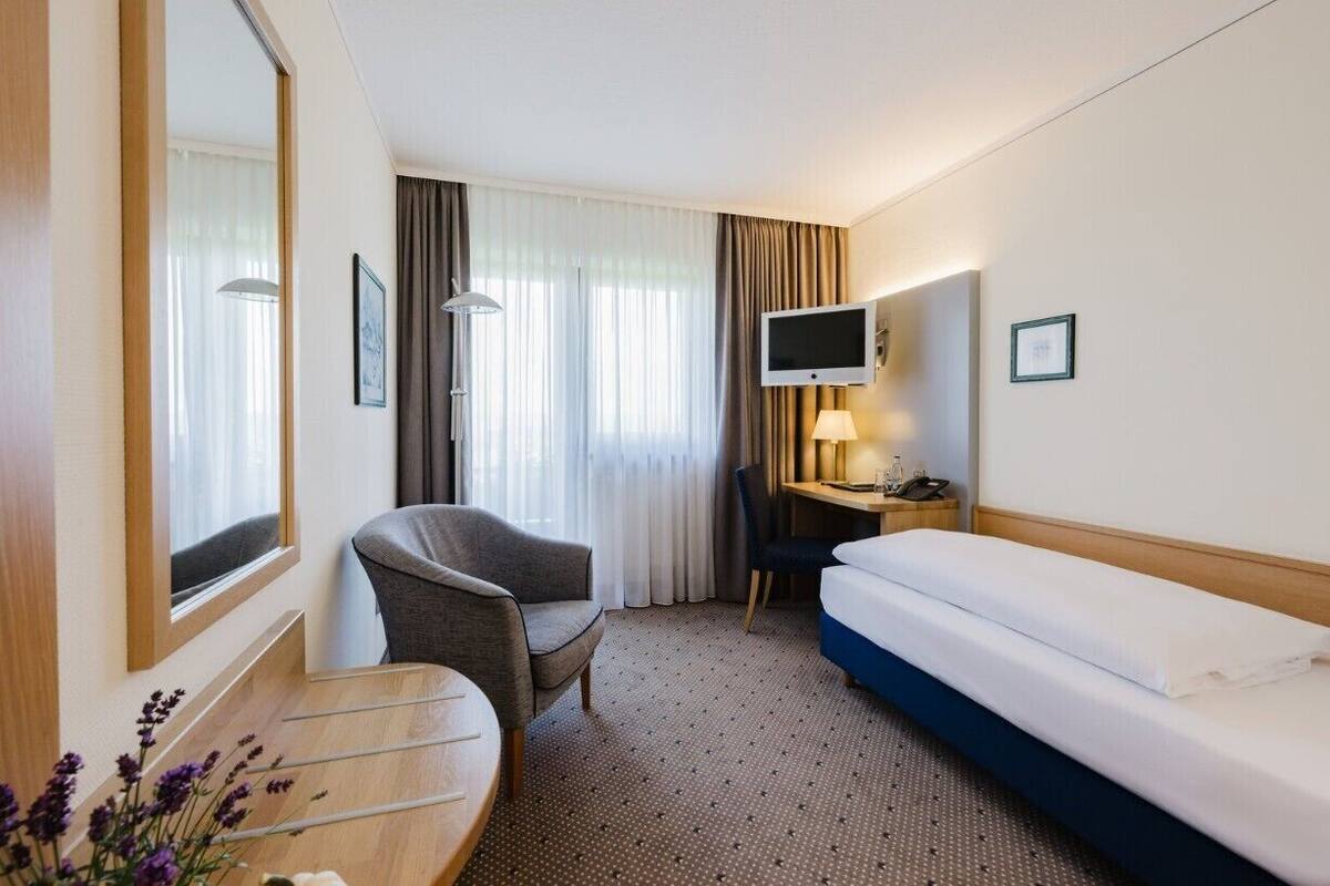 Standard Single Room