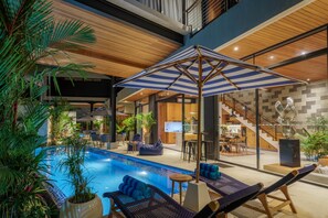 Pool - Luxurious 3 BR villa in key location, Seminyak near Sunset Road (Badung)