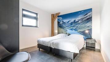 3 bedrooms, Internet