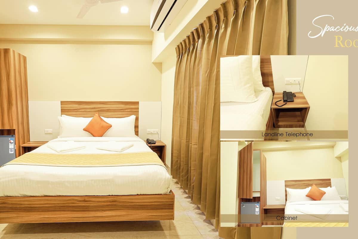 Escritorio, espacio para trabajar con laptop y cortinas blackout