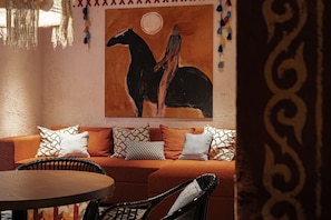 Superior Suite, Courtyard View | In-room safe, desk, blackout drapes, soundproofing